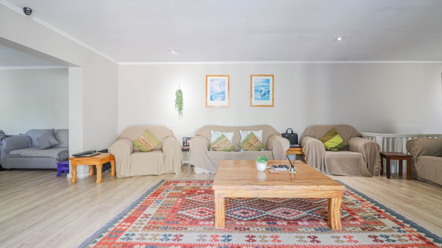 3 Bedroom Property for Sale in Beacon Bay North Eastern Cape